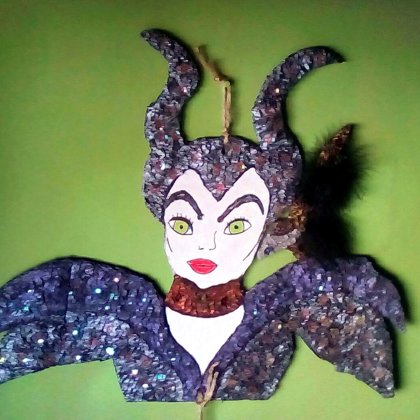 " Alas. Necesito que seas mis alas." ( Malefica)